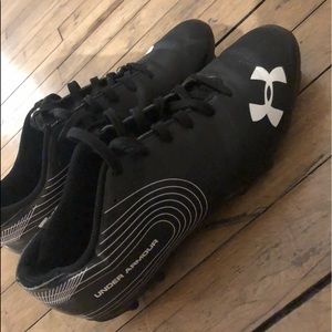 Under Armour Football Cleats/ kids